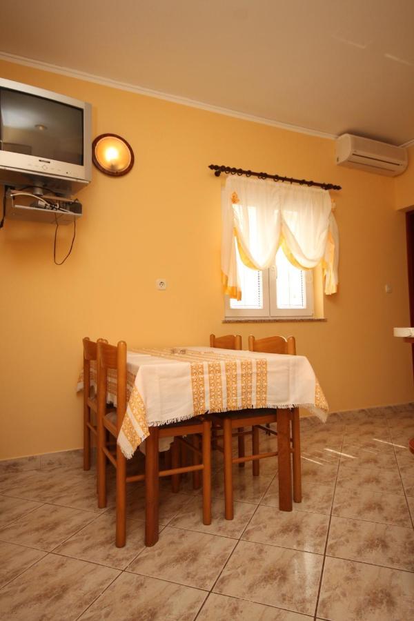 Apartments By The Sea Stara Novalja, Pag - 6469 Екстериор снимка