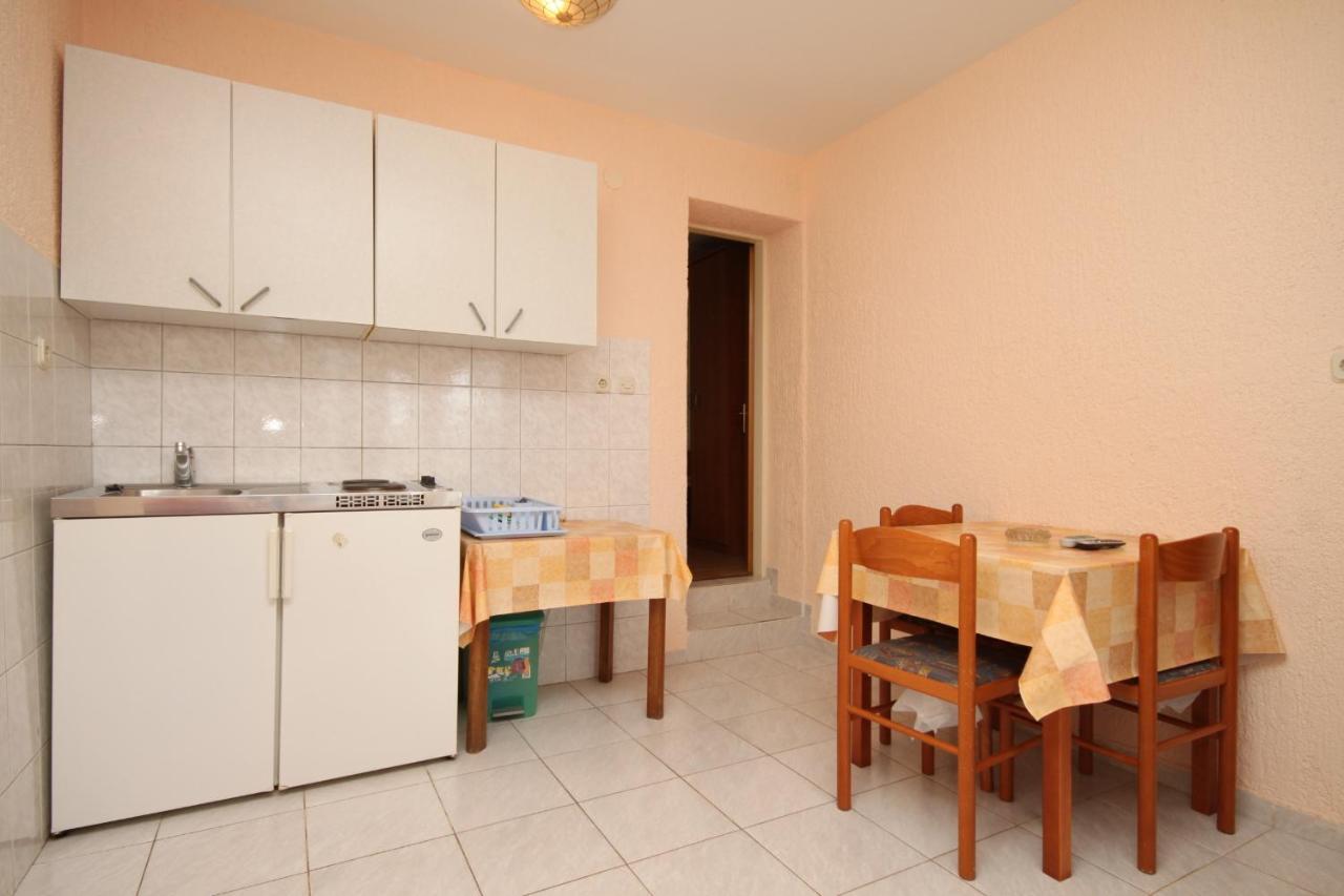 Apartments By The Sea Stara Novalja, Pag - 6469 Екстериор снимка