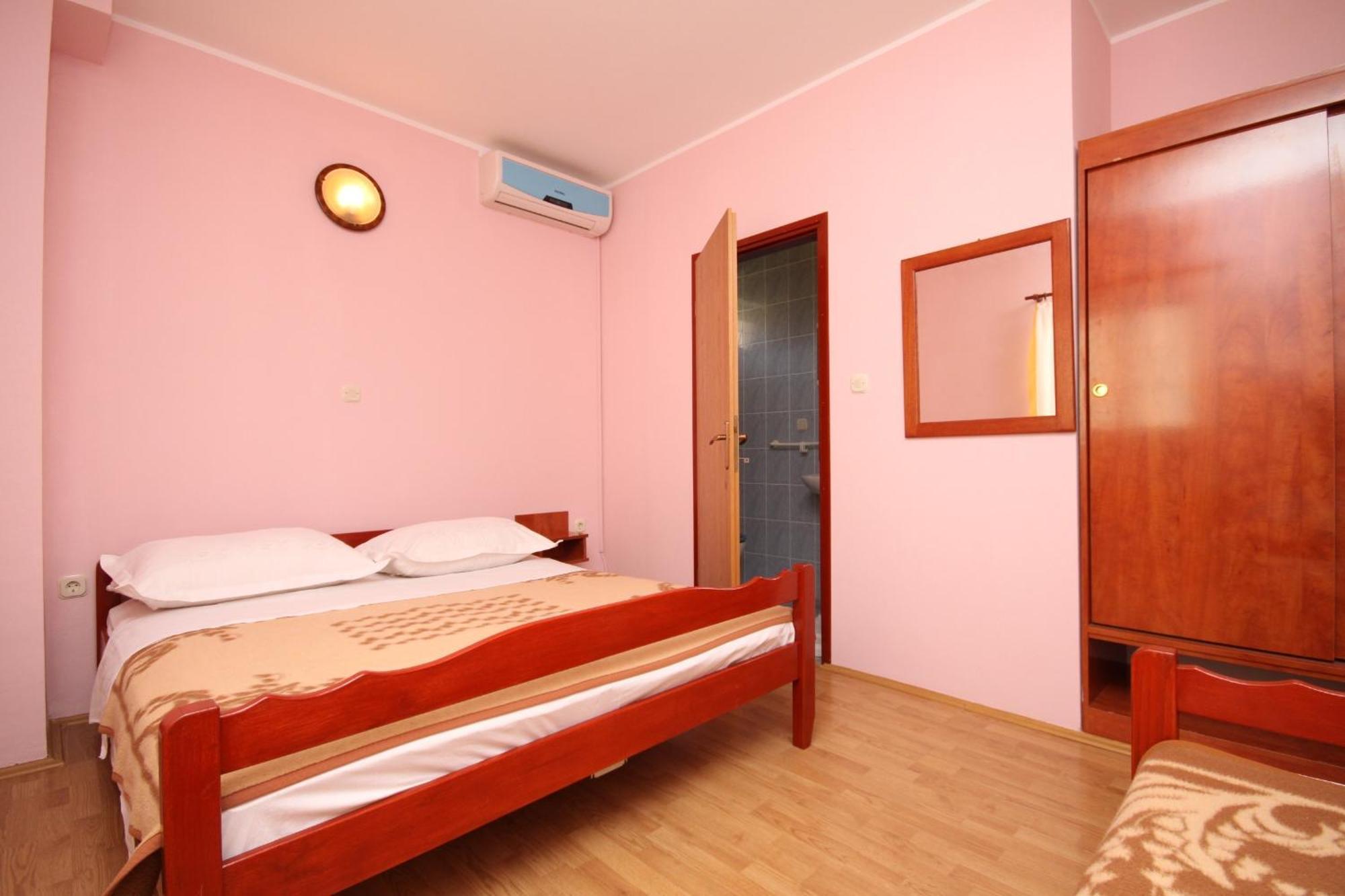 Apartments By The Sea Stara Novalja, Pag - 6469 Стая снимка