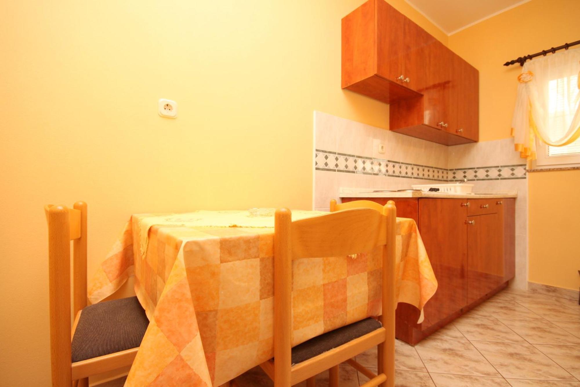 Apartments By The Sea Stara Novalja, Pag - 6469 Стая снимка